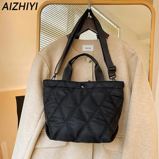 Quilted Padded Tote Bag for Women Shoulder Bag Winter Cloth Cross Body Messenger Bag Causal Shopping Bag Handbags Purse 2023 New