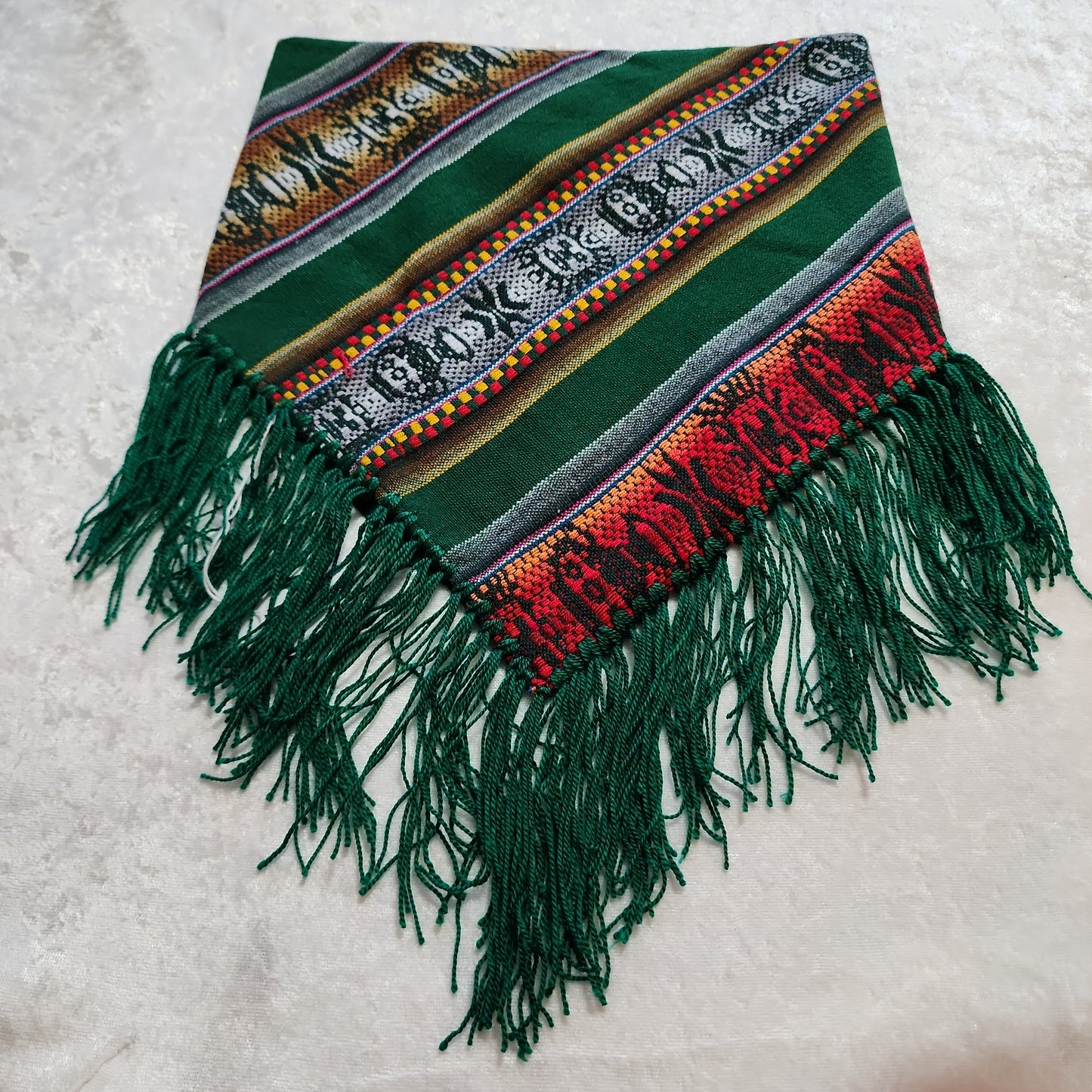 Green & Red andean aguayo